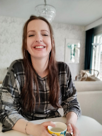 Teksti- ja sisältösuunnittelija Laura Mannila